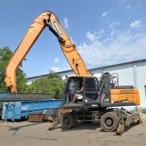 foto 25.5t bagr překládka Doosan DX250 WMH5 (DEVELON) kolové rypadlo handler